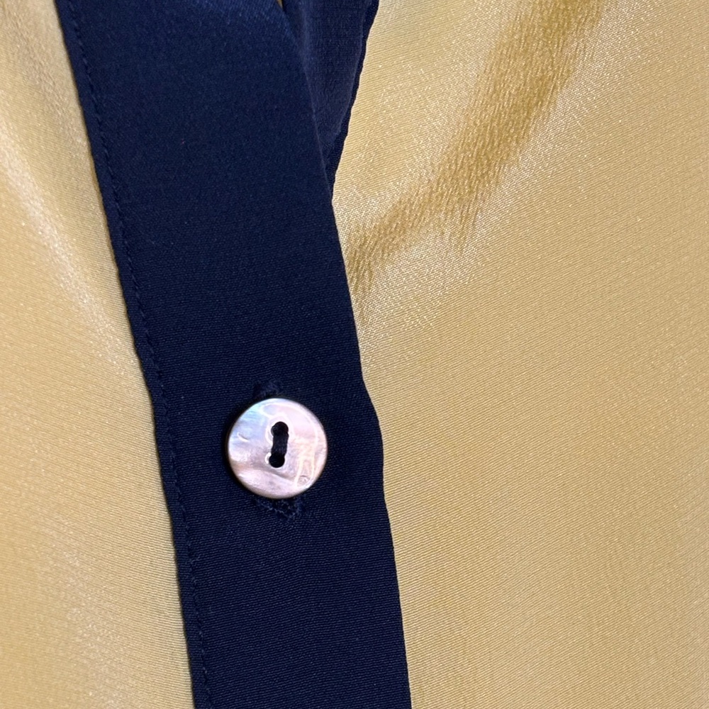 Amour Vert Yellow Color Button Down Blouse with Pocket 100% Silk Small S - Picture 7 of 8